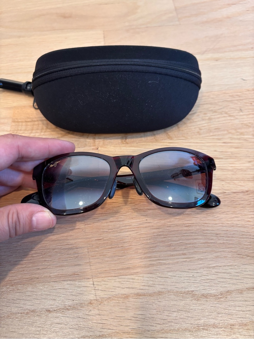 Maui Jim Hana Bay brown sunglasses in case